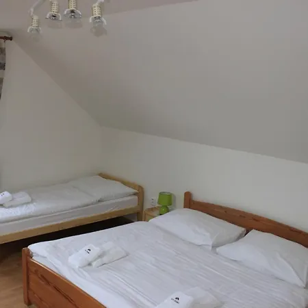 Dom Via Jasna Demaenova Ferienhaus