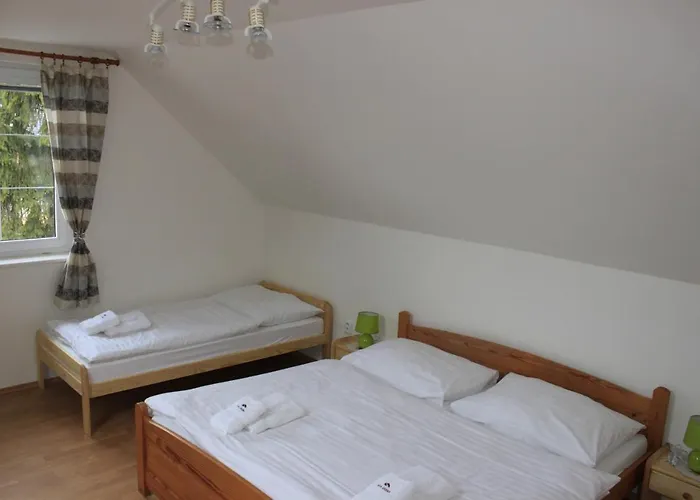 Dom Via Jasna Demaenova Semesterbostad